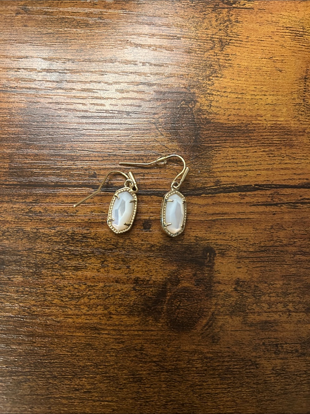 Kendra Scott White Pearl Earrings